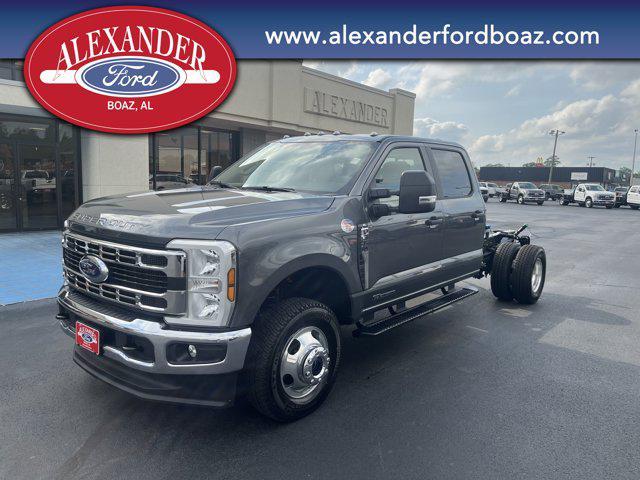 new 2025 Ford F-350 car, priced at $69,891