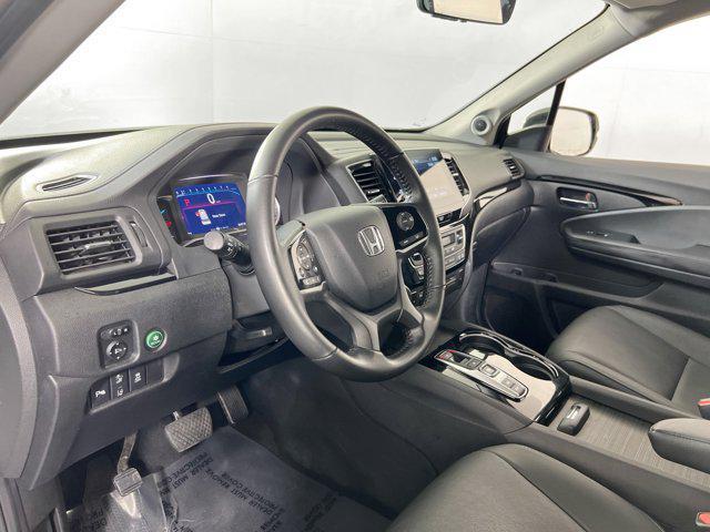 used 2021 Honda Pilot car, priced at $32,272