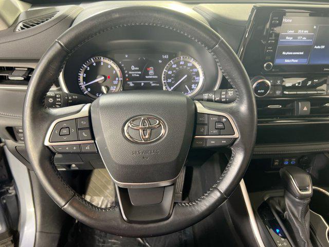 used 2022 Toyota Highlander car, priced at $37,096