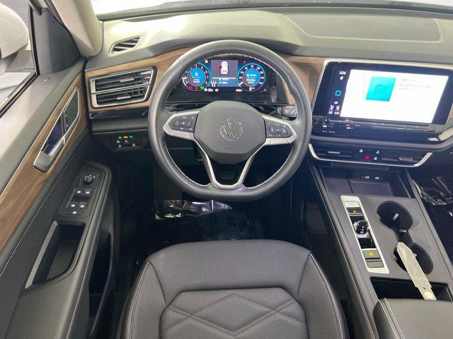 used 2024 Volkswagen Atlas car, priced at $34,497
