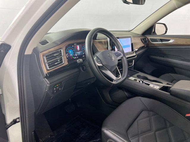 used 2024 Volkswagen Atlas car, priced at $34,497