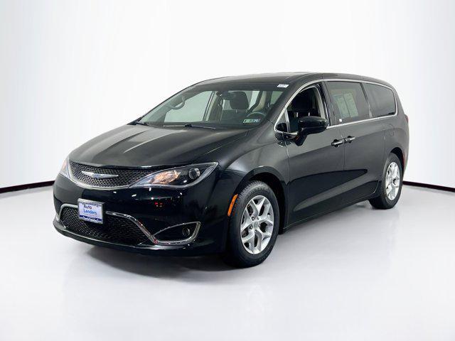 used 2018 Chrysler Pacifica car, priced at $17,284