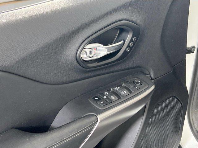 used 2022 Jeep Cherokee car, priced at $25,298