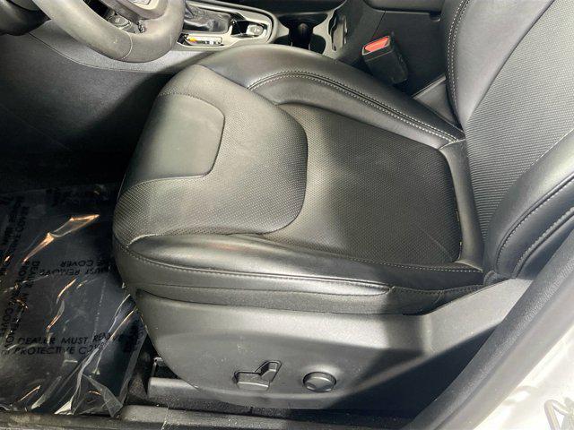 used 2022 Jeep Cherokee car, priced at $25,298