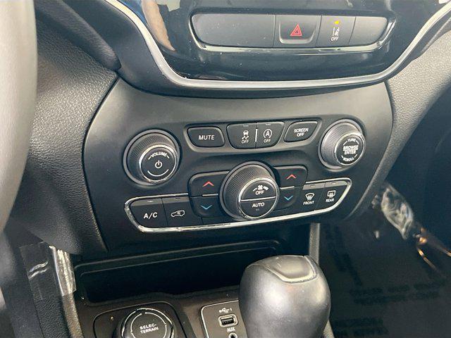 used 2022 Jeep Cherokee car, priced at $23,772