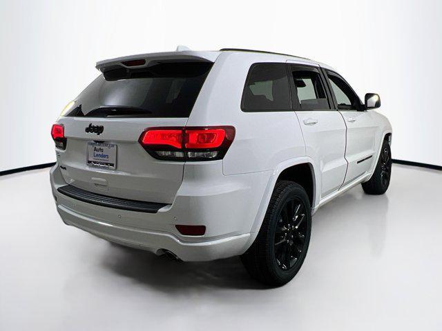 used 2022 Jeep Grand Cherokee car, priced at $30,199