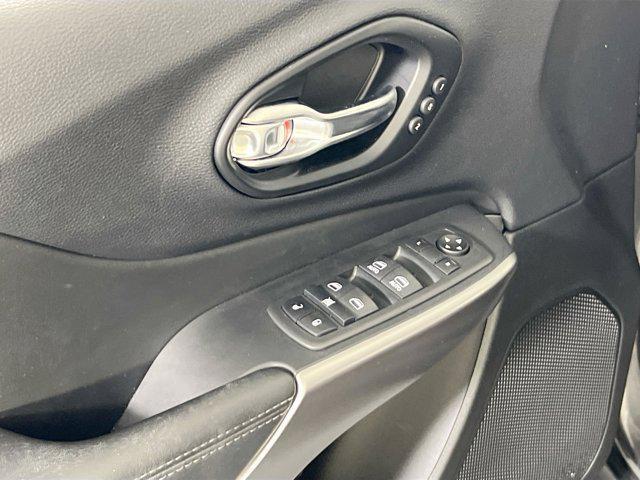 used 2022 Jeep Cherokee car, priced at $25,722