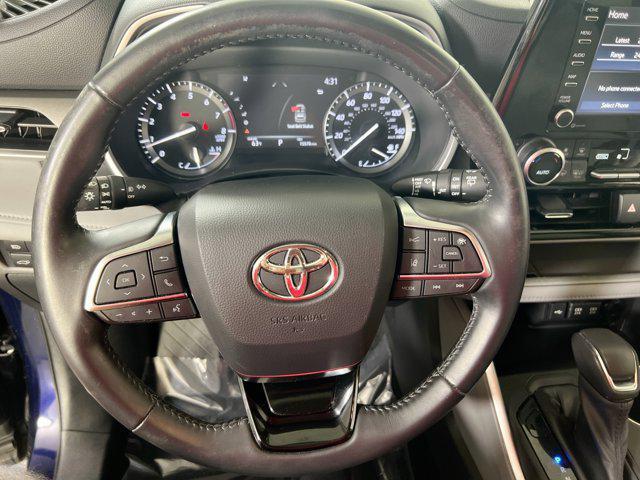 used 2021 Toyota Highlander car, priced at $37,995