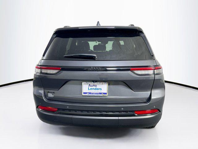 used 2022 Jeep Grand Cherokee car, priced at $34,630