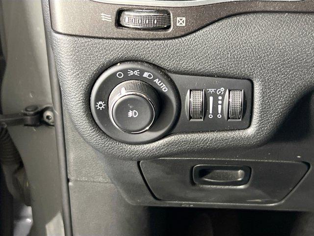 used 2022 Jeep Cherokee car, priced at $24,979