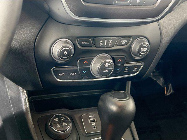 used 2022 Jeep Cherokee car, priced at $24,979