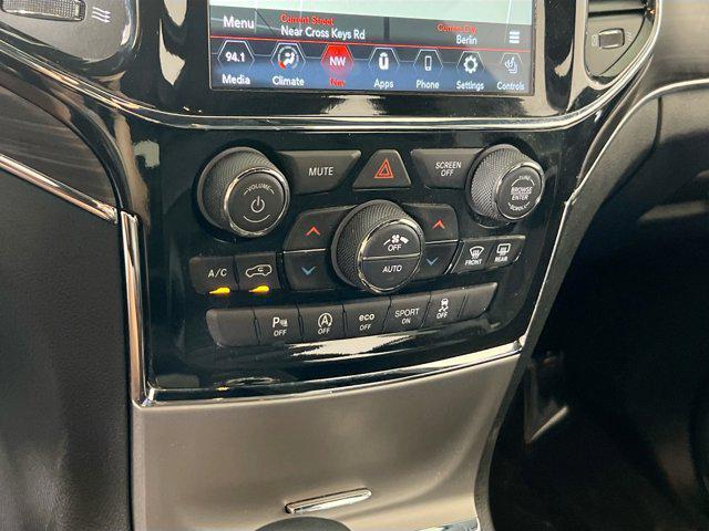 used 2022 Jeep Grand Cherokee car, priced at $30,490