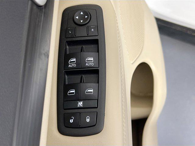used 2022 Jeep Grand Cherokee car, priced at $25,115