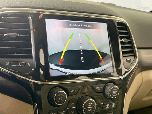 used 2022 Jeep Grand Cherokee car, priced at $25,115