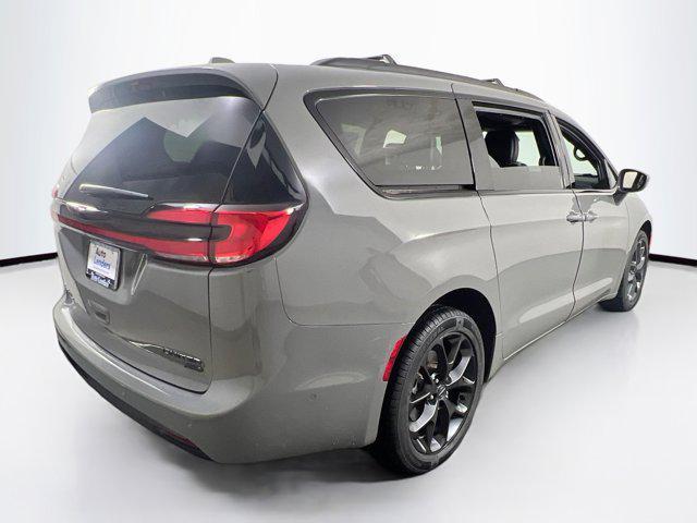 used 2021 Chrysler Pacifica car, priced at $34,942