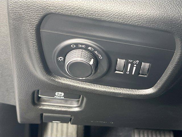 used 2022 Jeep Grand Cherokee car, priced at $31,995