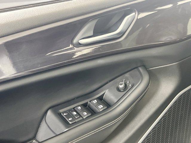 used 2022 Jeep Grand Cherokee car, priced at $31,995