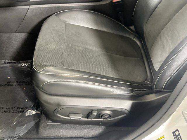 used 2022 Jeep Grand Cherokee car, priced at $31,995