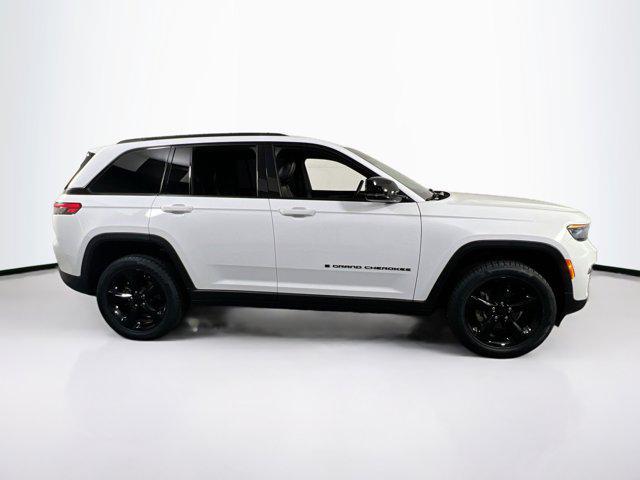 used 2022 Jeep Grand Cherokee car, priced at $31,995