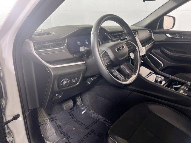 used 2022 Jeep Grand Cherokee car, priced at $31,995