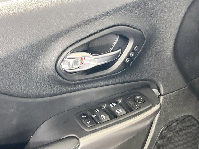 used 2021 Jeep Cherokee car, priced at $25,109