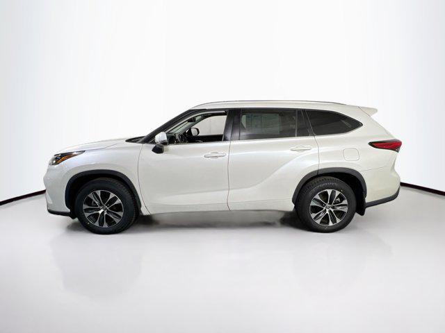 used 2021 Toyota Highlander car, priced at $35,245