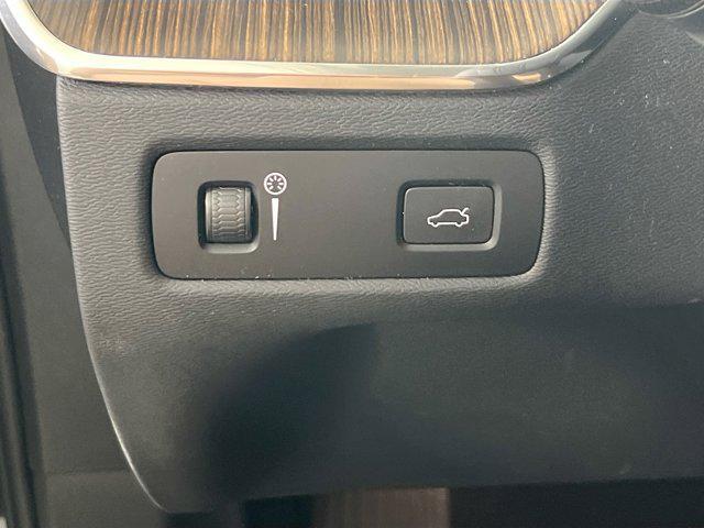 used 2022 Volvo XC60 car, priced at $36,291