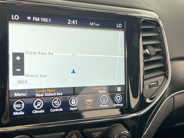 used 2022 Jeep Grand Cherokee car, priced at $31,641