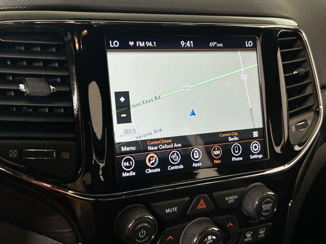 used 2022 Jeep Grand Cherokee car, priced at $32,096