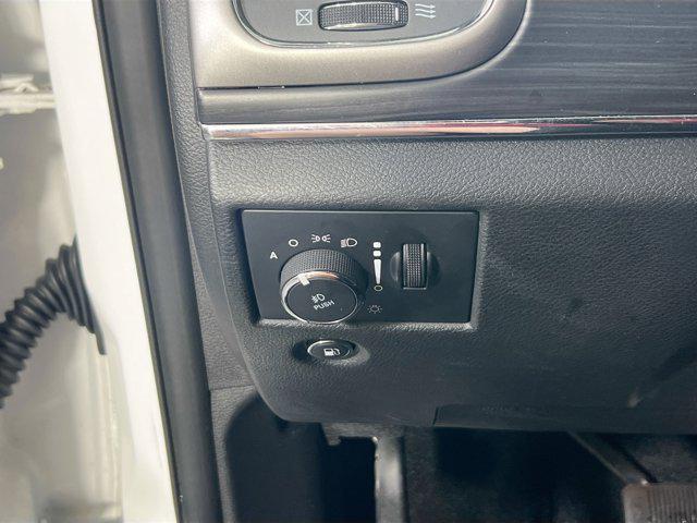 used 2022 Jeep Grand Cherokee car, priced at $30,848