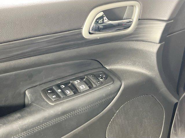 used 2021 Jeep Grand Cherokee car, priced at $28,118