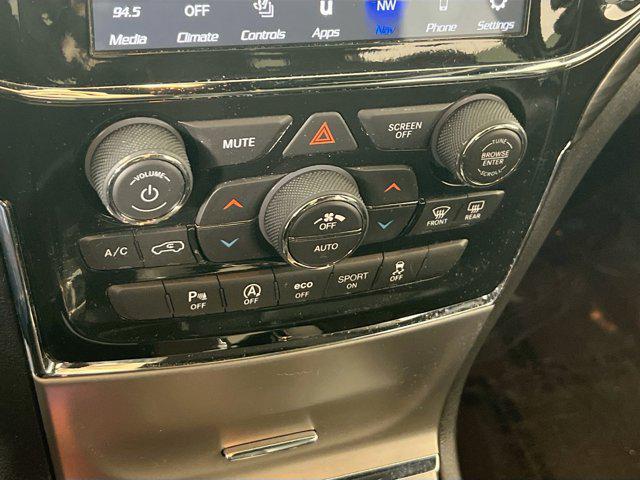 used 2022 Jeep Grand Cherokee car, priced at $31,538