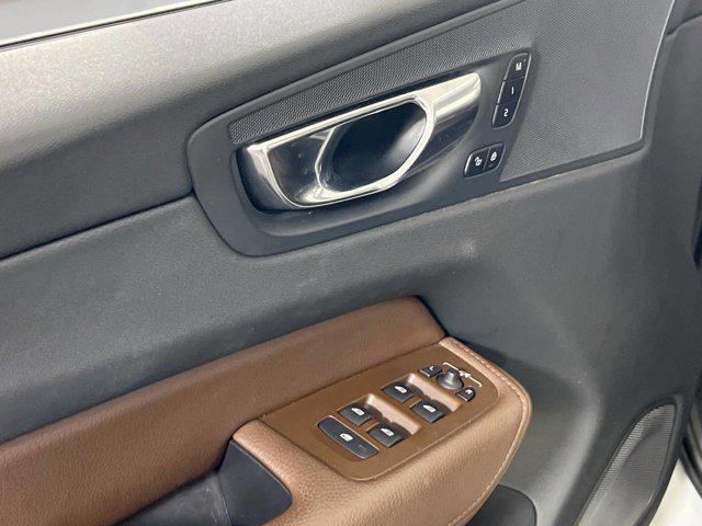 used 2022 Volvo XC60 car, priced at $33,879