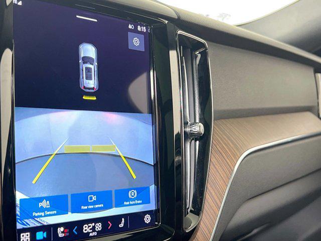 used 2022 Volvo XC60 car, priced at $33,879