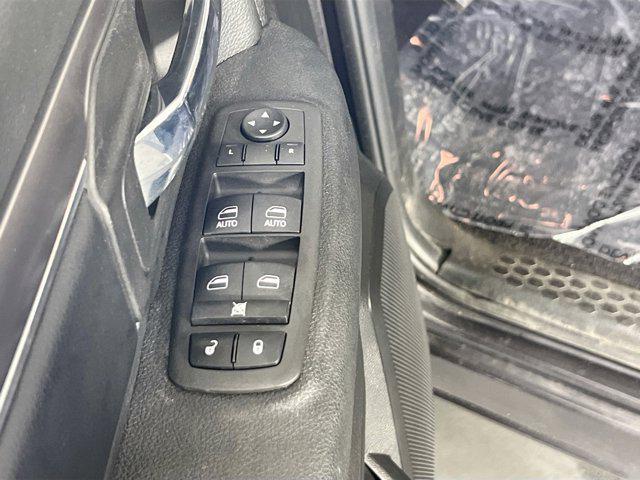 used 2022 Ram 1500 Classic car, priced at $33,135