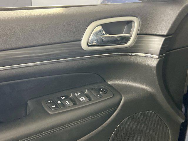 used 2021 Jeep Grand Cherokee car, priced at $27,651