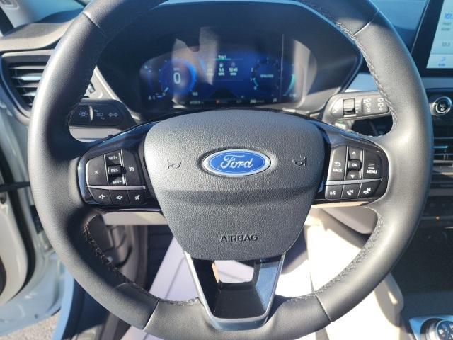 used 2022 Ford Escape car, priced at $23,247