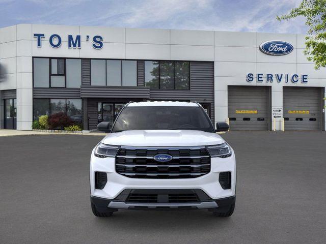 new 2025 Ford Explorer car, priced at $40,698