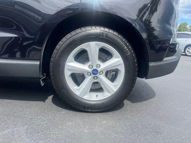 used 2022 Ford Edge car, priced at $25,000