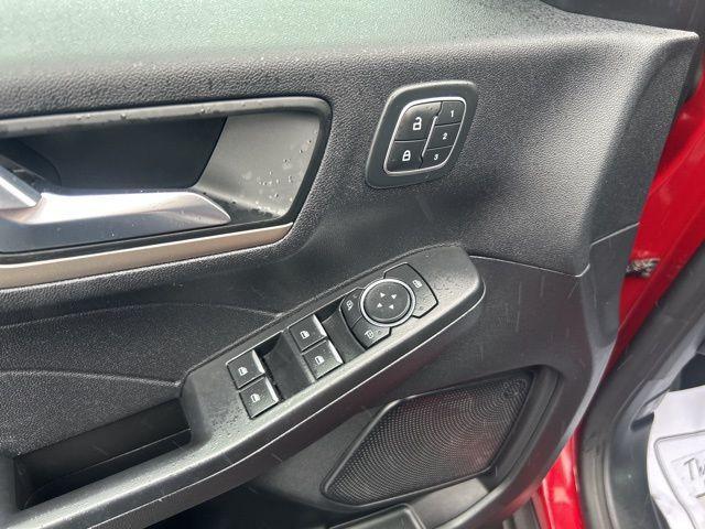 used 2022 Ford Escape car, priced at $23,998