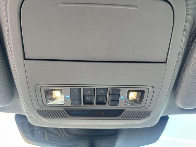 used 2022 Ford Explorer car, priced at $31,073