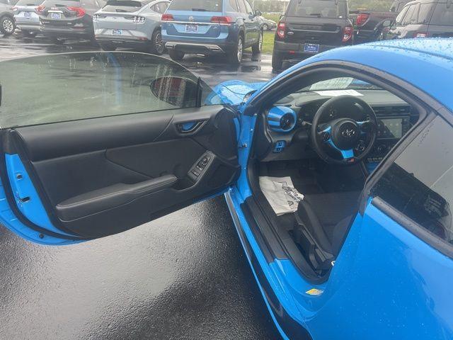 used 2022 Toyota GR86 car, priced at $27,998