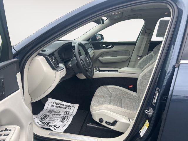 used 2022 Volvo XC60 car, priced at $28,500