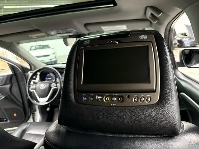 used 2017 Toyota Highlander Hybrid car, priced at $17,800