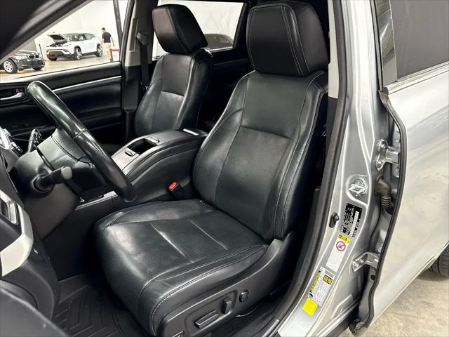 used 2017 Toyota Highlander Hybrid car, priced at $17,800