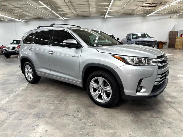 used 2017 Toyota Highlander Hybrid car, priced at $17,800