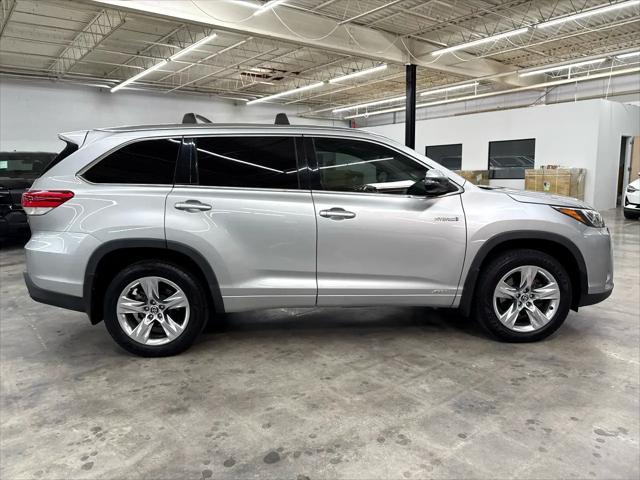 used 2017 Toyota Highlander Hybrid car, priced at $17,800