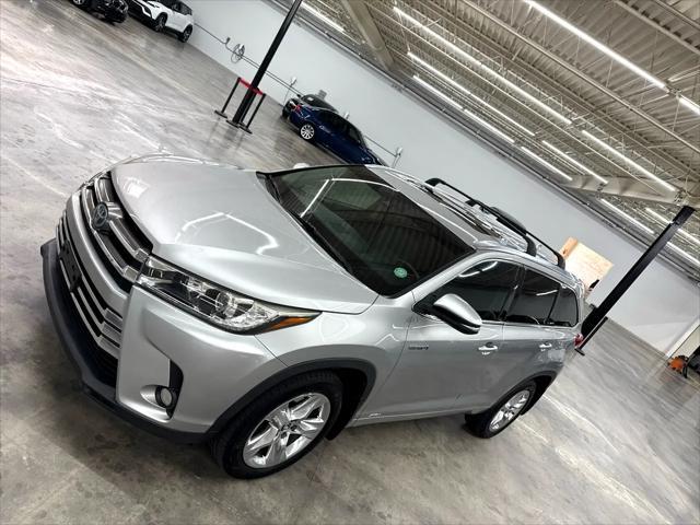 used 2017 Toyota Highlander Hybrid car, priced at $17,800