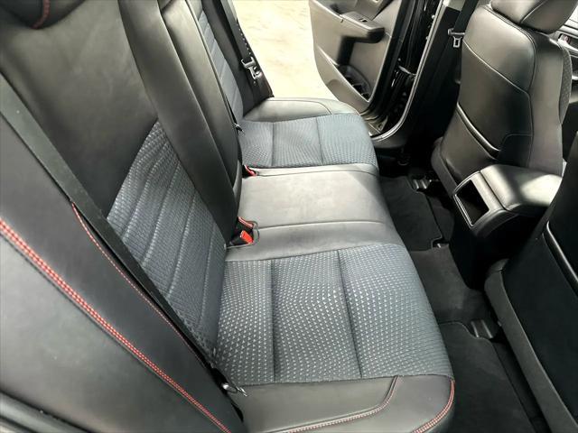 used 2015 Toyota Camry Hybrid car, priced at $9,300