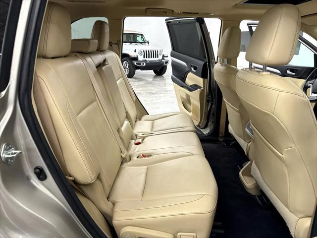 used 2015 Toyota Highlander car, priced at $15,200
